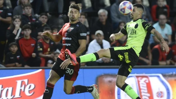 Colón y Barracas Central empataron en Santa Fe