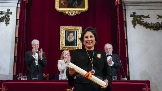 Asunción Gómez-Pérez, una investigadora especializada en inteligencia artificial que asumió hoy su cargo con un llamamiento a apurar la regulación en torno a los últimos avances de esta tecnología.