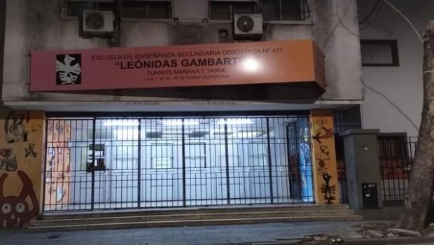 Por amenazas contra los alumnos, suspendieron las clases de la escuela Leónidas Gambartes de Rosario.