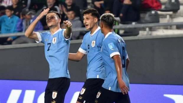 Uruguay ganó, gustó y goleó a Irak en La Plata