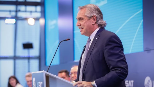 Fernández: "Nos enorgullecemos de empresas del Estado de alta tecnología que compiten en el mundo"