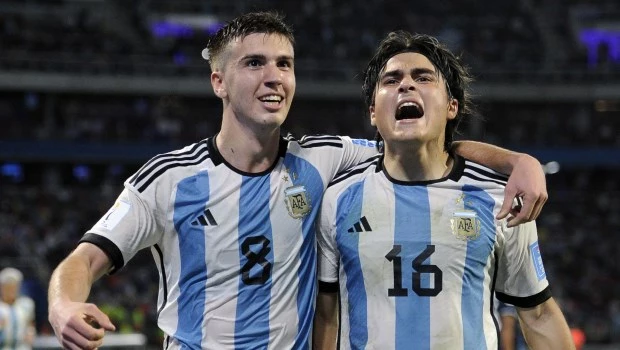 Argentina goleó a Guatemala y se aseguró el pasaje a octavos