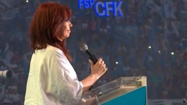 A menos de un mes del cierre de listas, Cristina Kirchner encabezará un acto en Plaza de Mayo