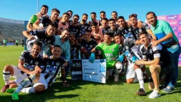 Central Córdoba de Santiago del Estero goleó a Comunicaciones en la Copa Argentina