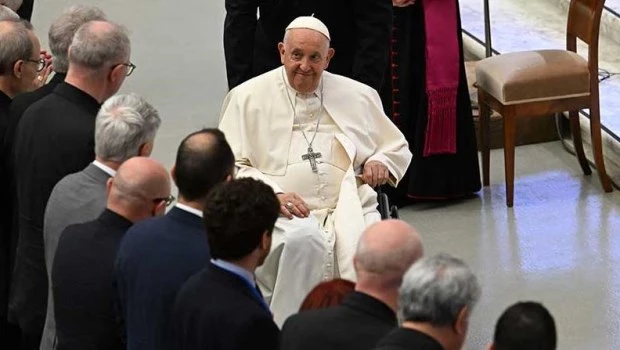 El Papa denunció "las políticas económicas que favorecen riquezas escandalosas para pocos"