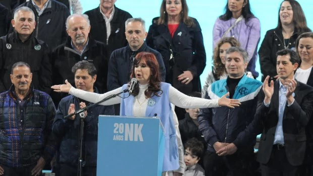 CFK prepara la resistencia a Juntos o a Milei