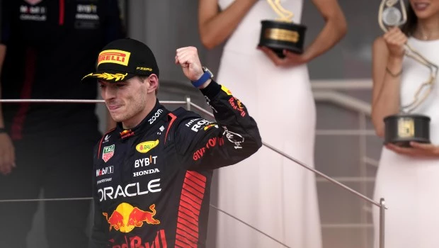 Verstappen ganó de punta a punta en Mónaco con lluvia sobre el final
