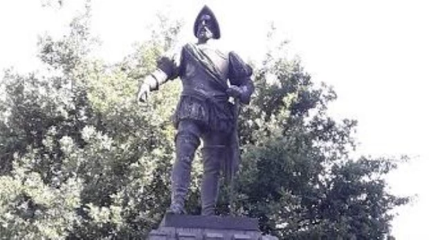 En la CABA, Juan de Garay sólo mantiene su presencia en el bronce