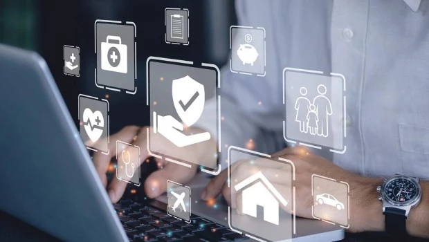 Identidades reducidas a un código