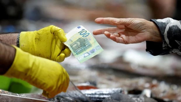 Le teme el mundo al dólar fuerte