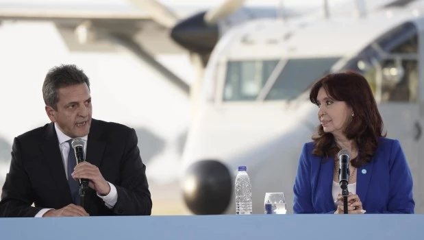 Massa se “cristiniza” mientras Cristina Kirchner pierde poder