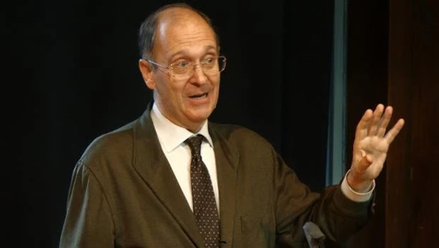 El profesor Miguel Ayuso visitó nuestro país invitado por la Academia del Plata, que lo designó como académico correspondiente en Madrid.