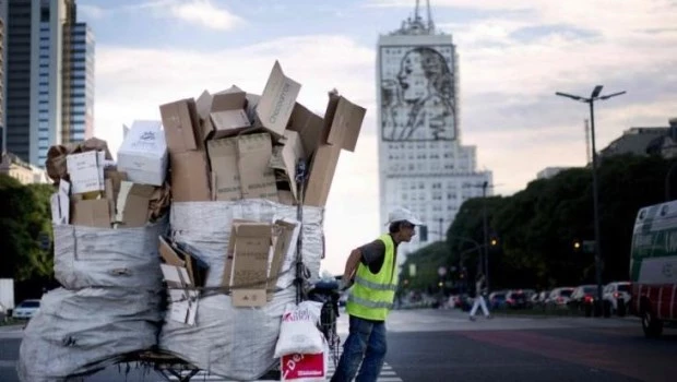 La canasta básica se disparó 7,1% en julio: Una familia tipo necesitó $248.962 para no ser pobre