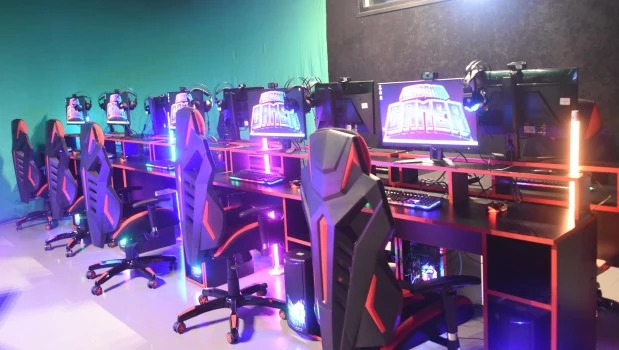 Un sindicato abre la primera escuela Gamer