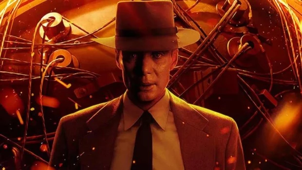 Oppenheimer, sugerentes señales en una película