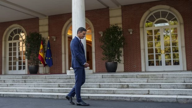 España: Pedro Sánchez rechaza la propuesta de líder del PP para gobernar en solitario por dos años