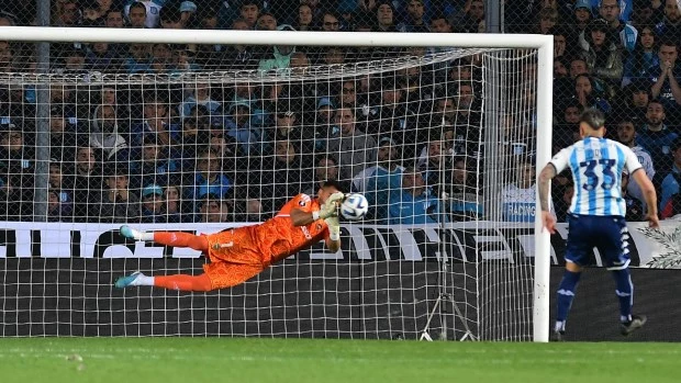 "Chiquito" Romero se convirtió en superhéroe y llevó a Boca a las semifinales de la Copa Libertadores 