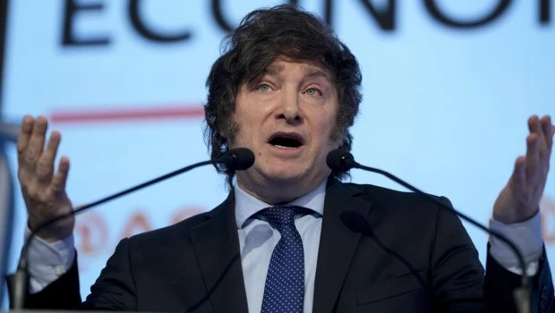 Para Milei, Juntos por el Cambio es "un partido golpista" que "debería correrse porque "se encuentran terceros"