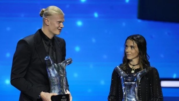El noruego Haaland le gana a Messi el premio al mejor jugador del año en Europa