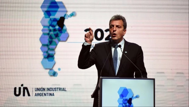 Massa anunció que se liberan las importaciones para las PyMes