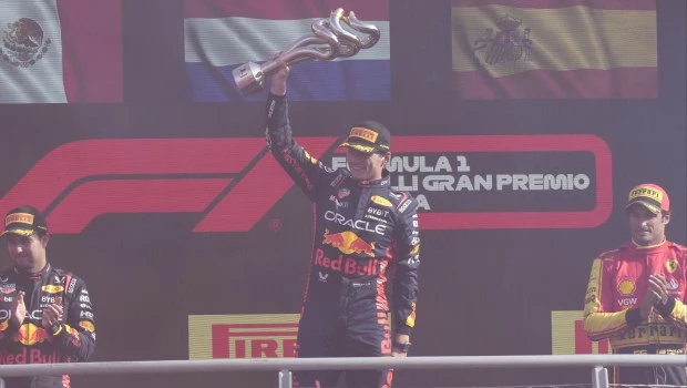 Verstappen hace historia en la Fórmula 1 con un nuevo récord de victorias consecutivas