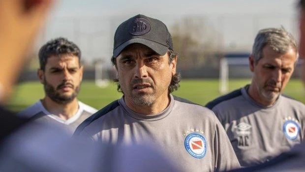 Cristian Zermatten se hizo cargo de Argentinos en forma interina.