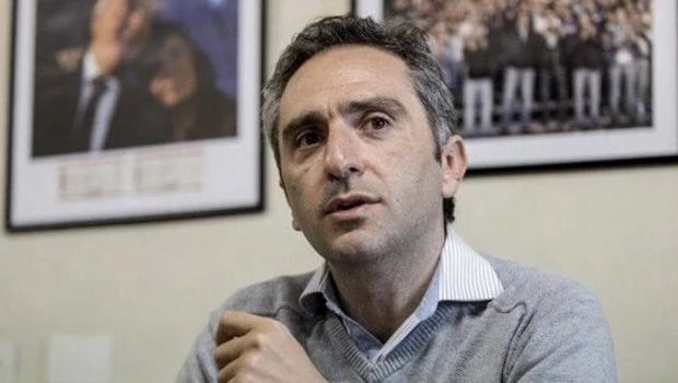 Larroque: "El desafío es entrar al balotaje y que prime la cordura para que Massa sea presidente"