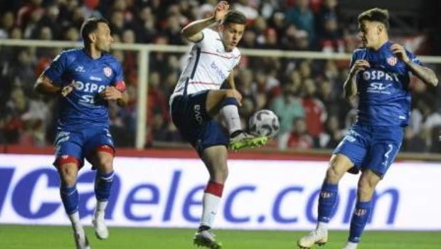 Copa de la Liga: Unión empató con San Lorenzo, que terminó con dos jugadores menos