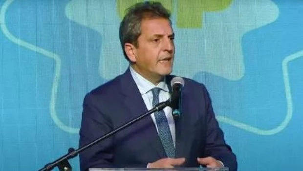 Massa llamó a "debatir el futuro desde ahora" y aseguró que "vamos a seguir gobernando" 