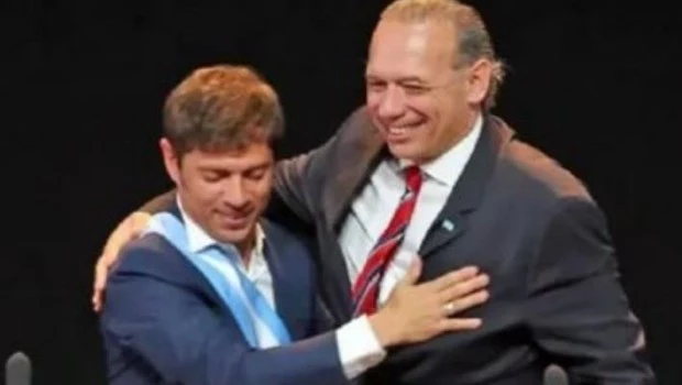 En la provincia de Buenos Aires hubo en pocos meses por lo menos tres víctimas de la delincuencia salvaje, pero Berni sigue en su puesto como si nada hubiese ocurrido. Trompeado por enardecidos colegas del colectivero fue ratificado por Axel Kicillof.