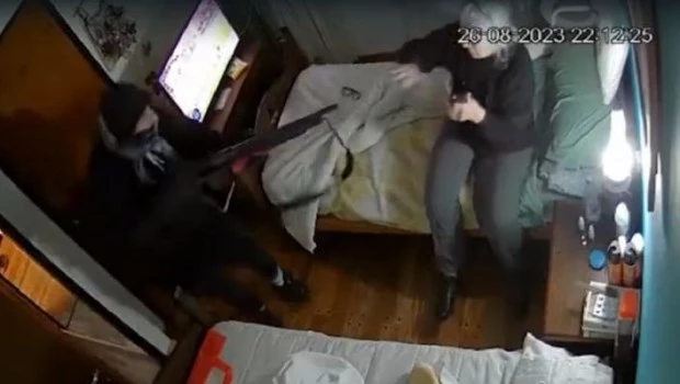 La Plata: delincuentes atacaron a una jubilada, le apuntaron en la cabeza y le dispararon al perro