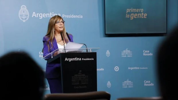 El anuncio fue efectuado por la portavoz presidencial, Gabriela Cerruti.