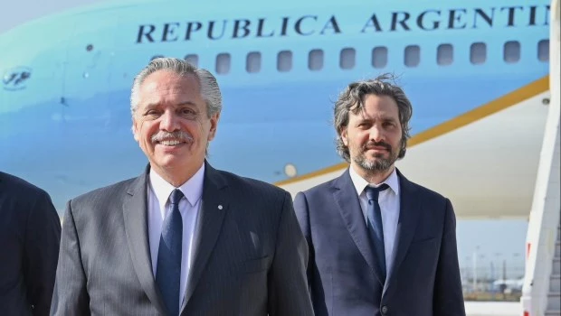 Alberto Fernández llegó a la India para participar de su última Cumbre del G20