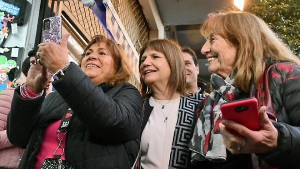 Bullrich en Mar del Plata: "Tenemos un equipo económico que tiene la capacidad de ordenar el país"