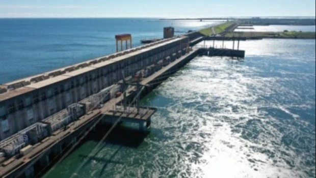 Una medida unilateral de Paraguay en Yacyretá casi afecta la generación eléctrica en la Argentina