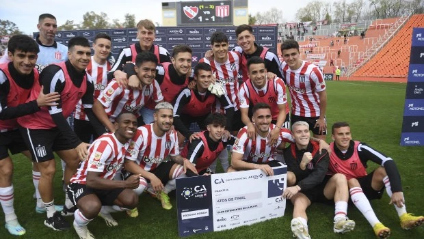 Estudiantes detuvo la buena marcha de Tevez en Independiente