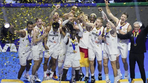Alemania se quedó con el título en del Mundial de básquetbol tras vencer a Serbia en la final