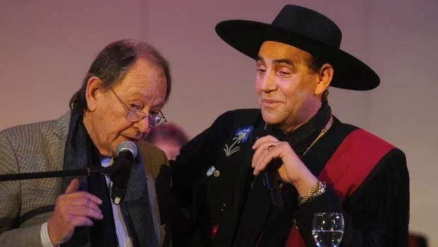 Marcelo Simón, junto al Chaqueño Palavecino.