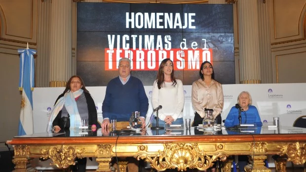 Justo homenaje