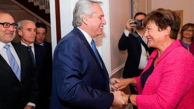 Tras su retorno de Nueva Delhi, la India, donde se celebró la Cumbre del Grupo de los 20, el Presidente dijo que el Fondo no está considerando "adecuadamente" el daño económico como consecuencia de la sequía.