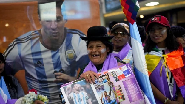 Clamor y emoción por por Messi y la Selección argentina en La Paz 