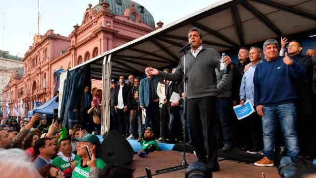 "Mi Presidencia va a estar marcada por la recuperación del salario", afirmó Massa