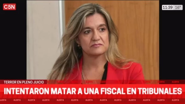 Intentaron apuñalar a una fiscal en pleno juicio en Mendoza y ella se defendió con gas pimienta