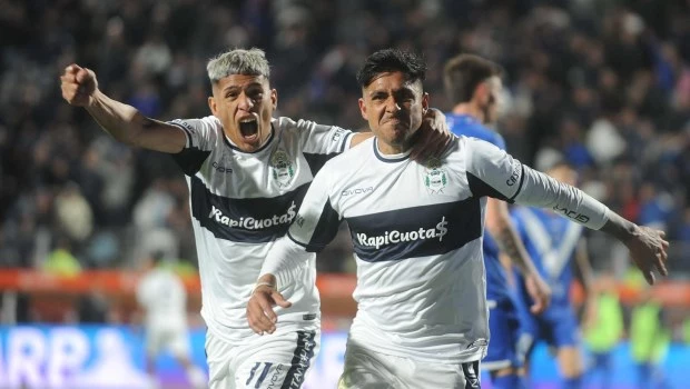 Gimnasia volvió al triunfo: le ganó a Vélez y lo alcanzó en la lucha por la permanencia