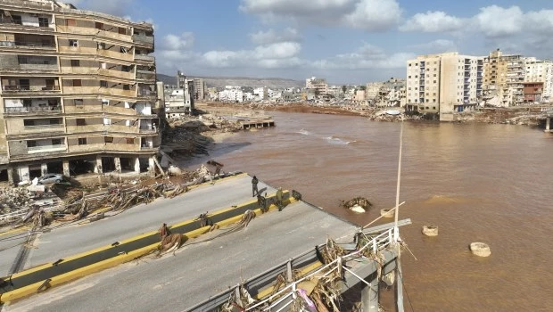 Se acelera la ayuda internacional a Libia por las inundaciones que dejaron casi cuatro mil muertos
