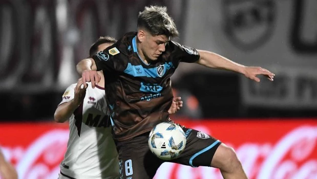 Platense le dio vuelta el partido a Lanús en Vicente López