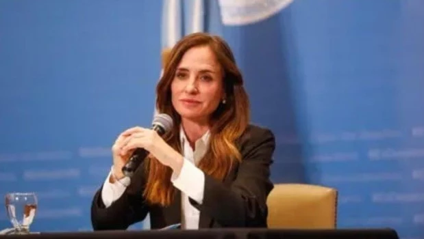 Victoria Tolosa Paz.