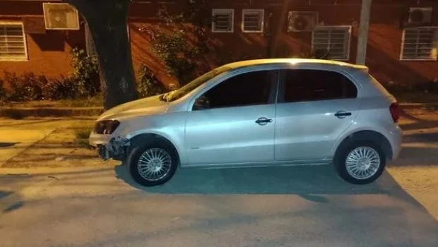 Hallan el auto que habrían usado para escapar los asesinos del policía en Rosario