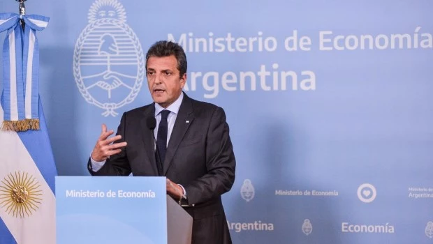 Massa lanza un nuevo spot: "Tenemos con quién, tenemos con qué"