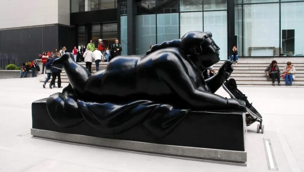 “La mujer reclinada” reina en el Paseo Aldrey.